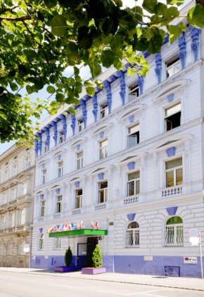 Отель Westend City Hostel  Вена